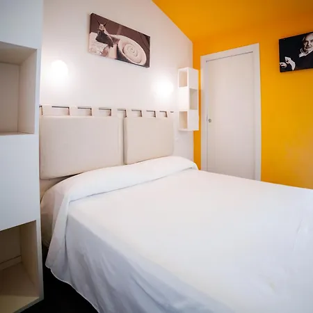 Hotell Casablanca 3*